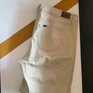 Lee Bermuda shorts size 20 w #44